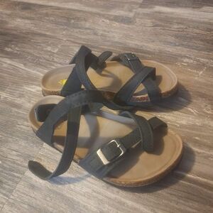 Girls sandals